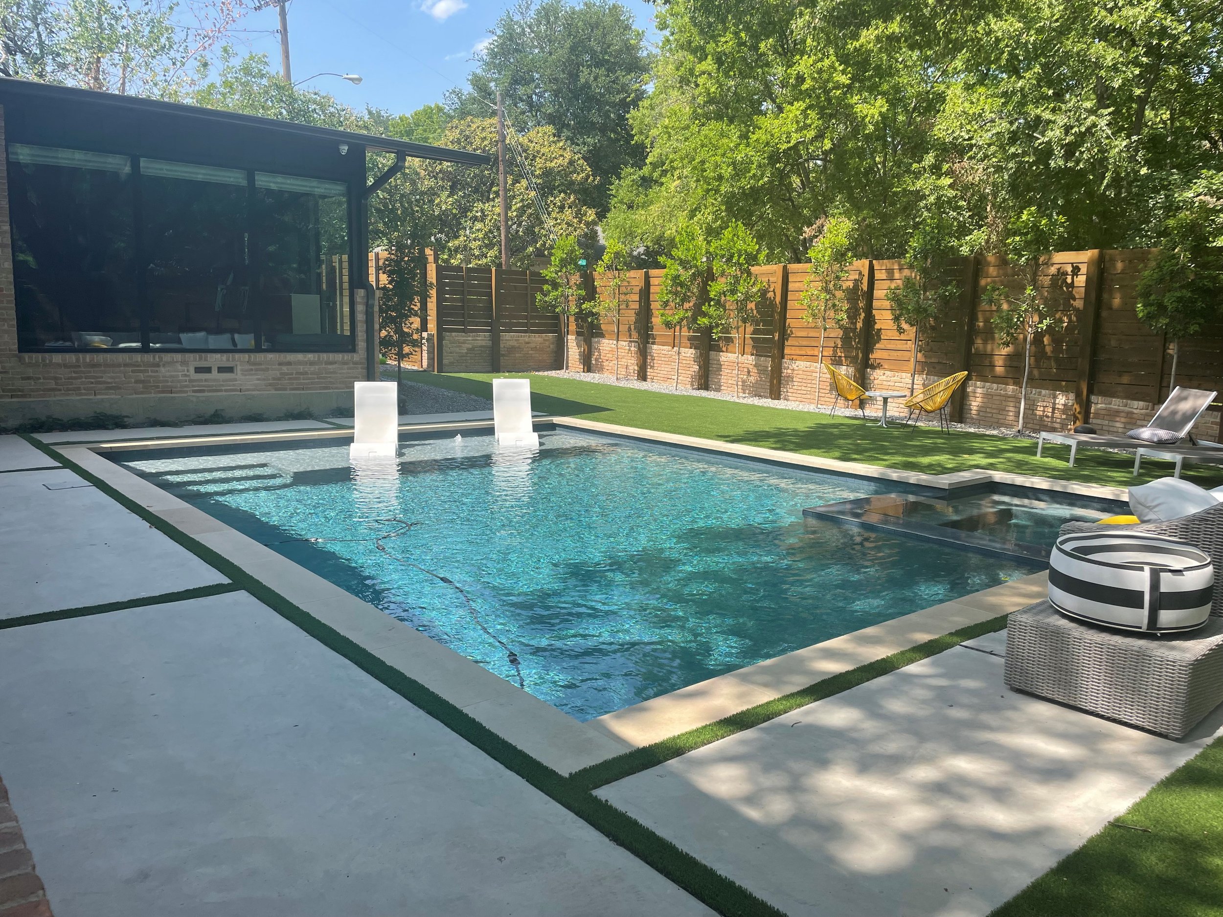 Booth pool finish