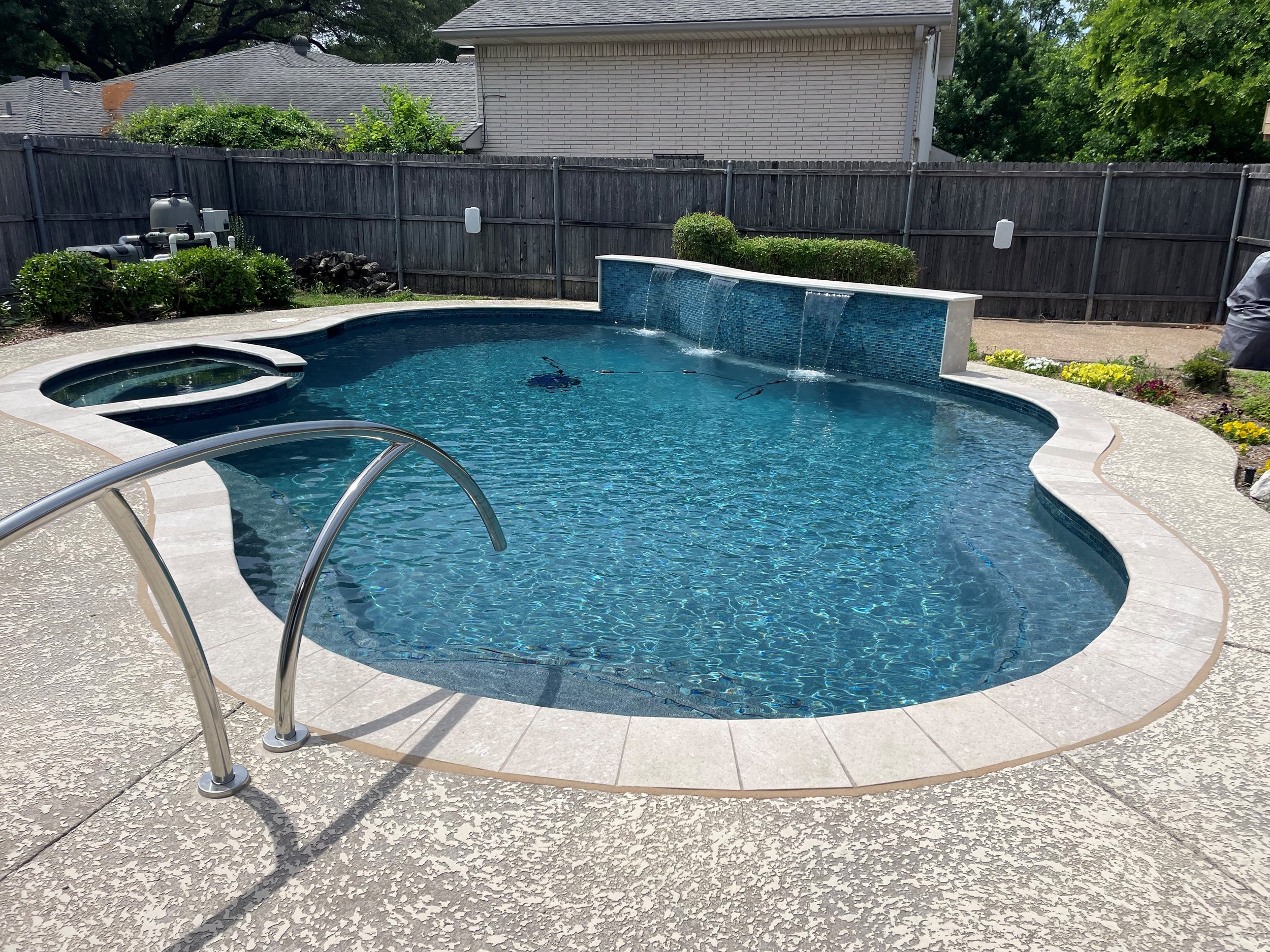 Minaya pool finish